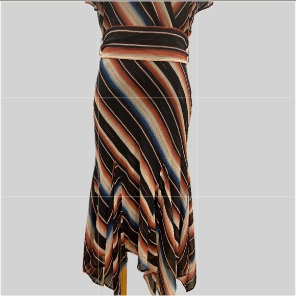 Lauren Ralph Lauren NWOT Multicolor Flutter Sleeves Handkerchief Hem Dress 2P - Picture 4 of 8